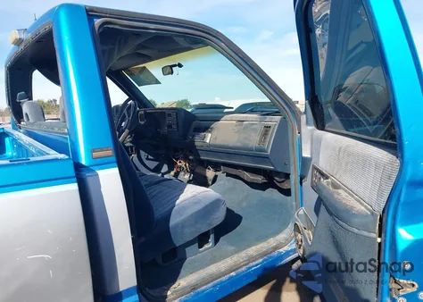 1992 Chevrolet Gmt-400 K1500 z USA, uszkodzony, nr VIN 1GCEK14K1NE101110